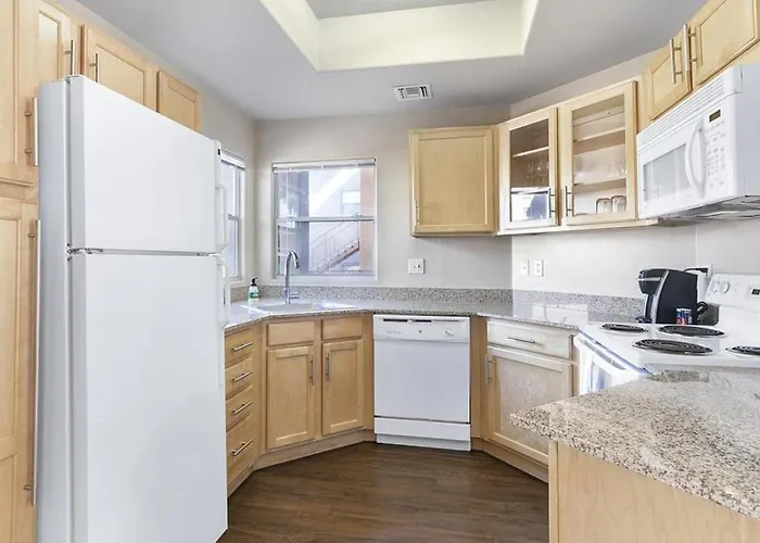 Landing Modern With Amazing Amenities