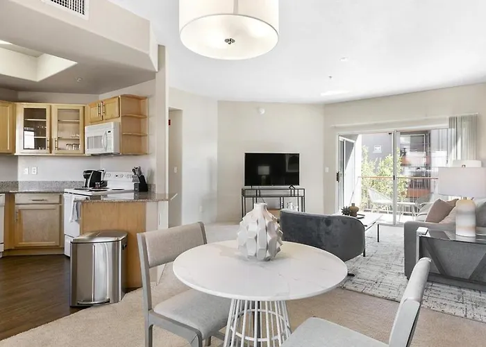 Landing Modern With Amazing Amenities